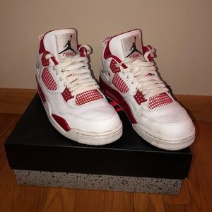 Air Jordan 4 Retro